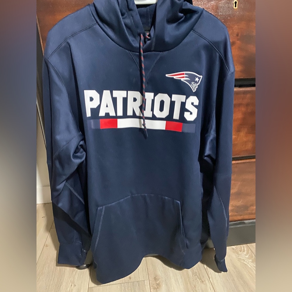 Authentic NFL Patriots hoodie